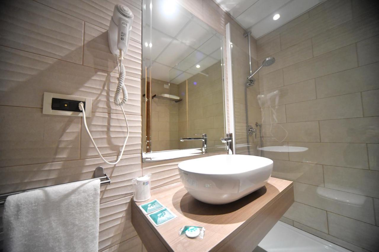 Palace Rome Fiano 4*