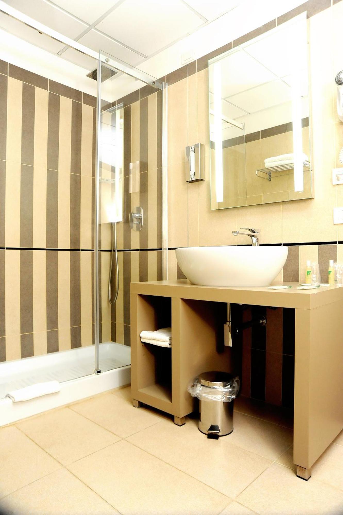 Palace Rome Fiano 4*