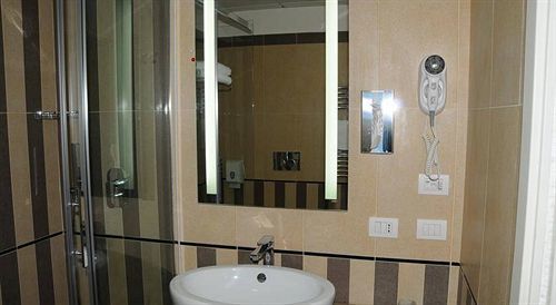 Hotel Palace Rome Fiano